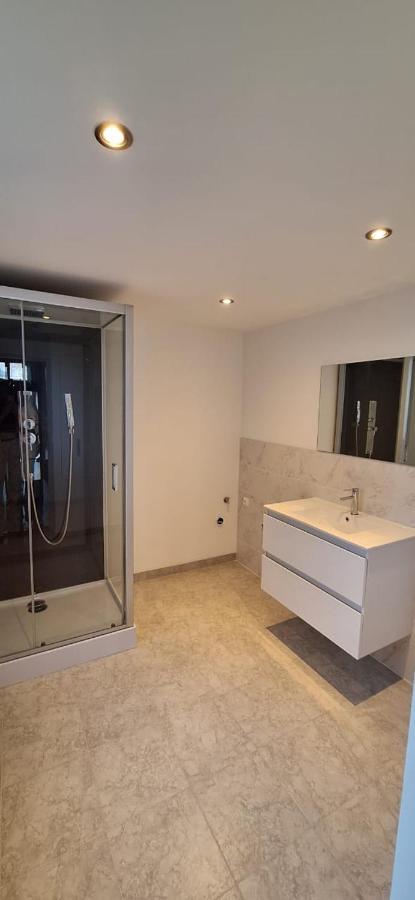 The 16Th Century 2Br Apartment In The City Center アントウェルペン エクステリア 写真